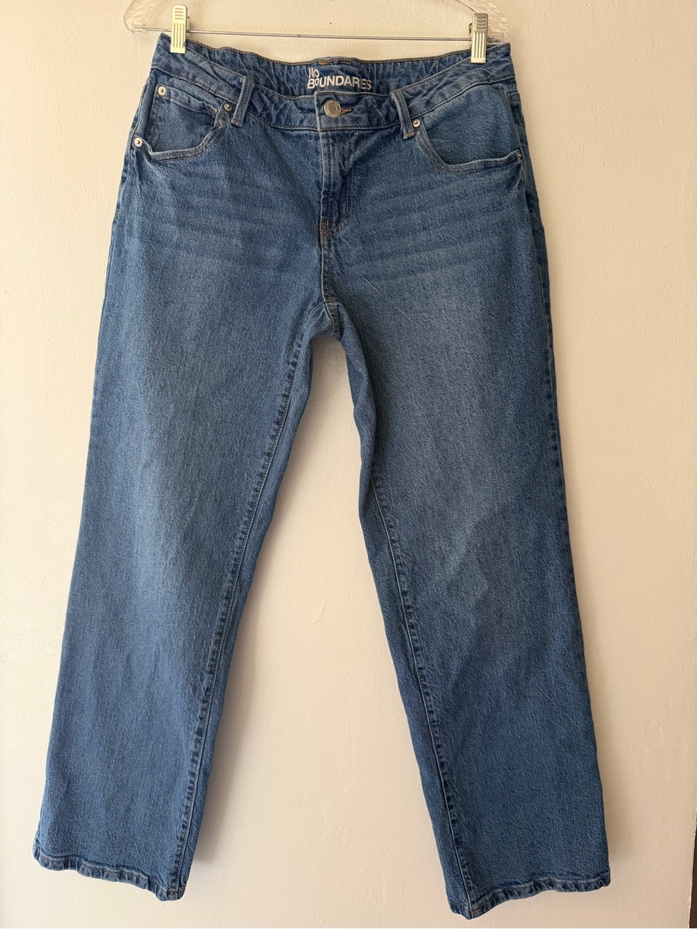 No Boundaries Womens Jeans Size 12 Mid Rise Straight Leg Medium Wash Stretch 30”